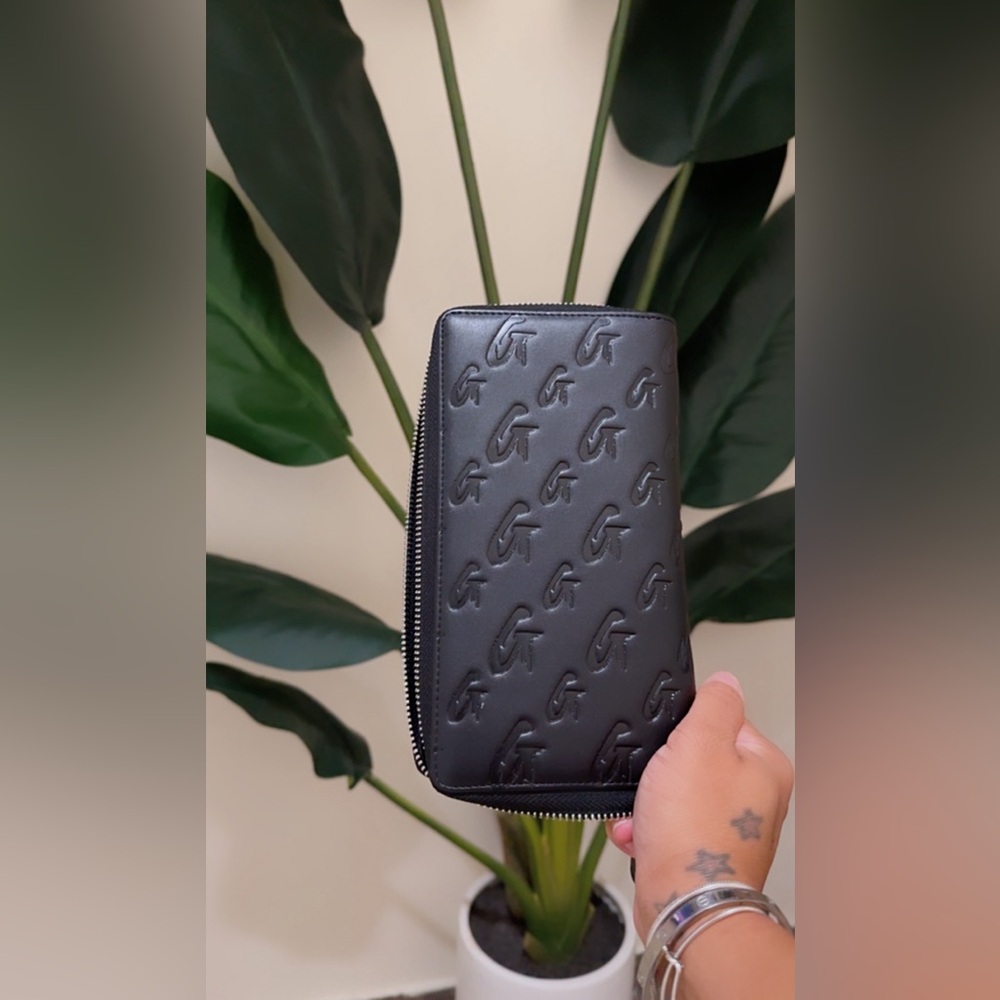 Glamaholic wallet